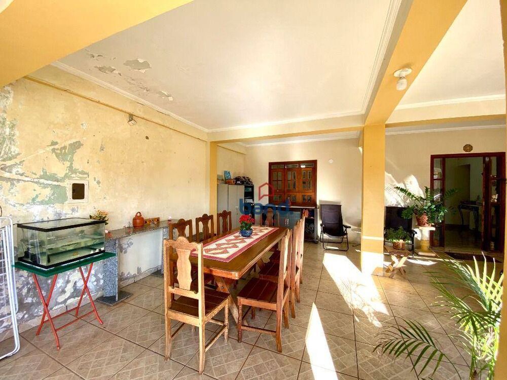 Casa, 4 quartos, 269 m² - Foto 16