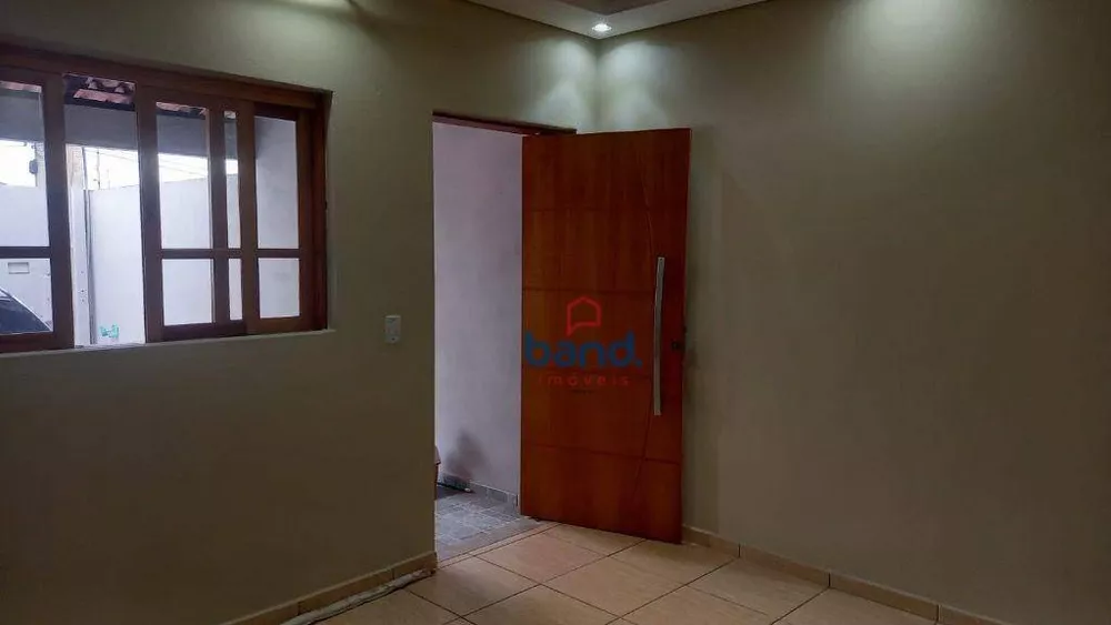 Casa à venda com 4 quartos, 84m² - Foto 2