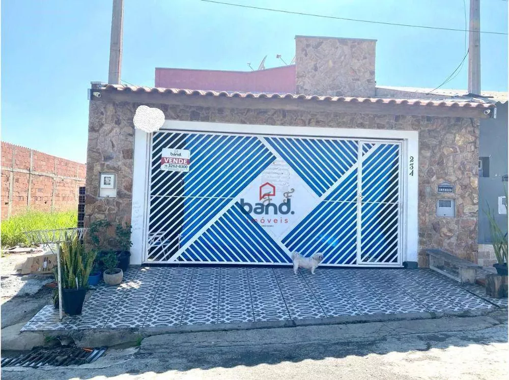 Casa à venda com 2 quartos, 100m² - Foto 1