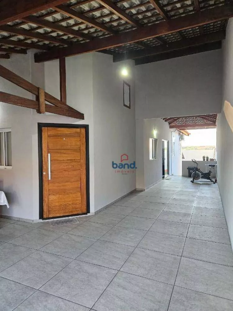 Casa à venda com 2 quartos, 67m² - Foto 3