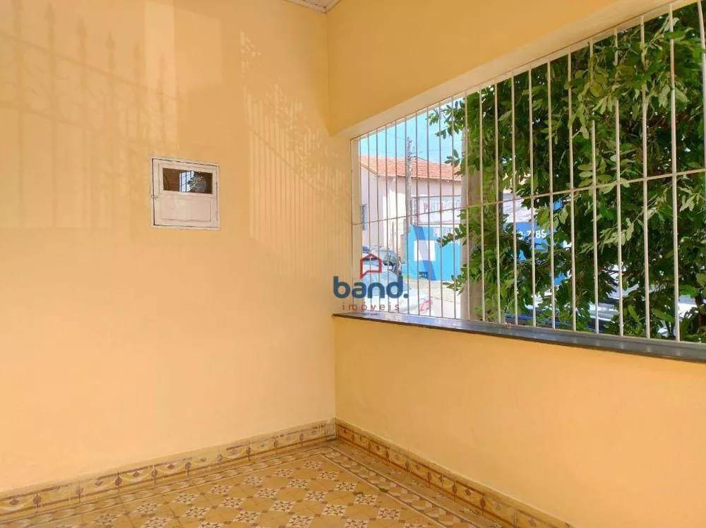 Casa à venda com 3 quartos, 100m² - Foto 2