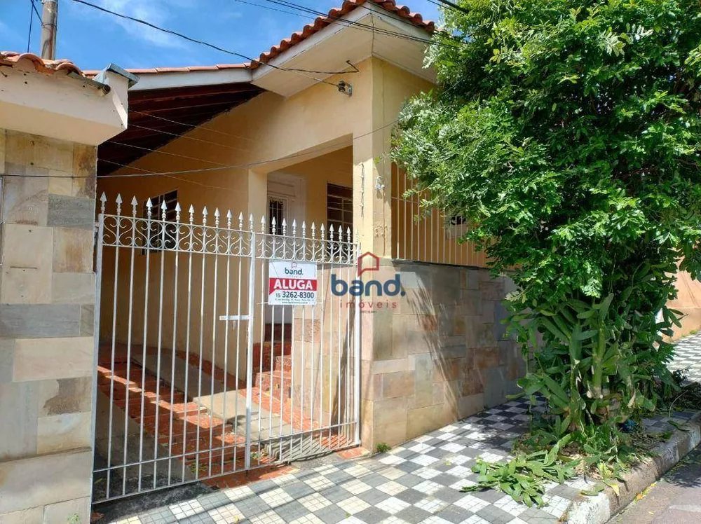 Casa à venda com 3 quartos, 100m² - Foto 1