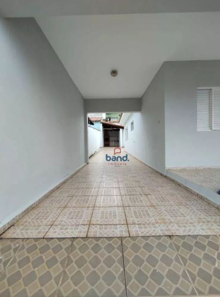 Casa para alugar com 2 quartos, 200m² - Foto 3