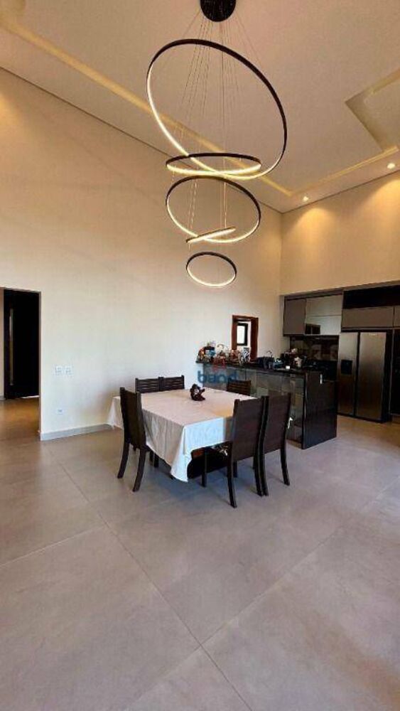 Casa, 3 quartos, 250 m² - Foto 4