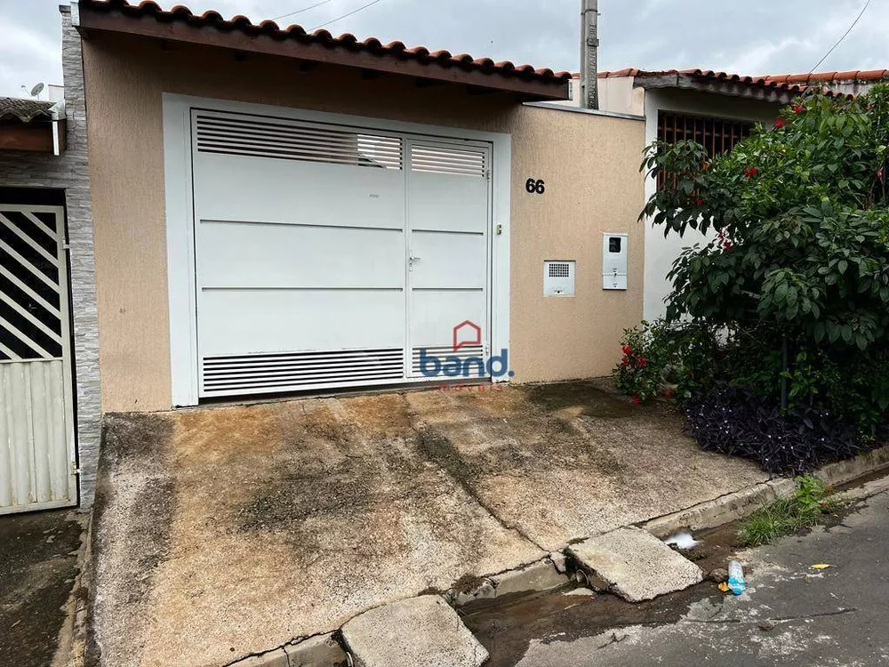 Casa à venda com 2 quartos, 100m² - Foto 1