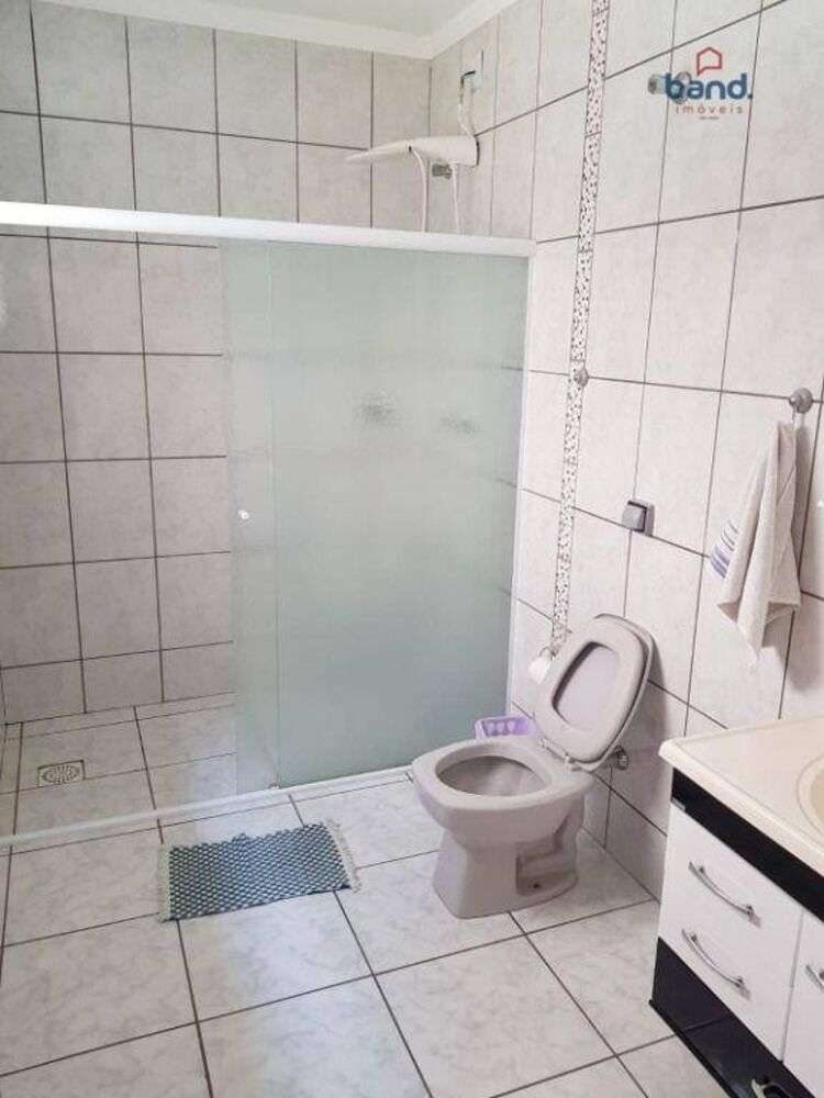 Casa à venda com 2 quartos, 183m² - Foto 2
