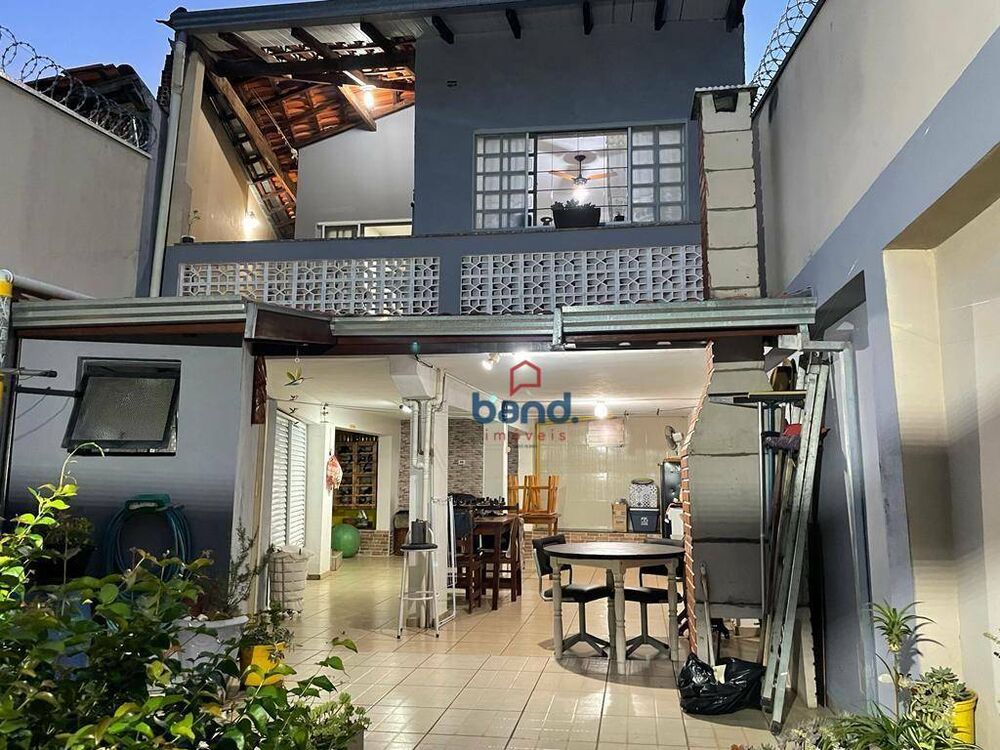 Casa, 2 quartos, 210 m² - Foto 2