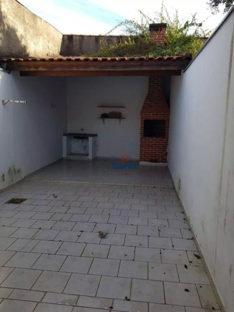 Casa à venda com 2 quartos, 150m² - Foto 2