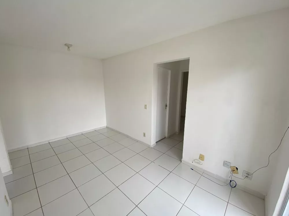 Apartamento à venda com 2 quartos, 50m² - Foto 2