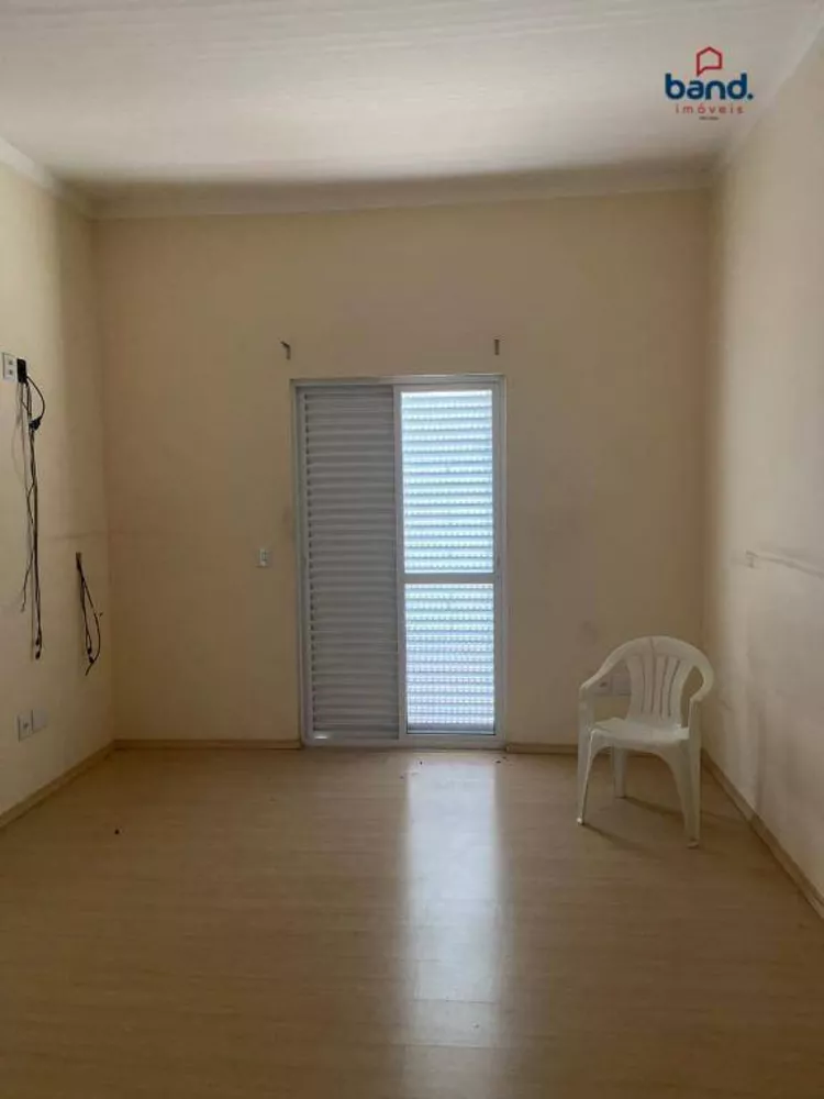 Casa à venda com 4 quartos, 100m² - Foto 2