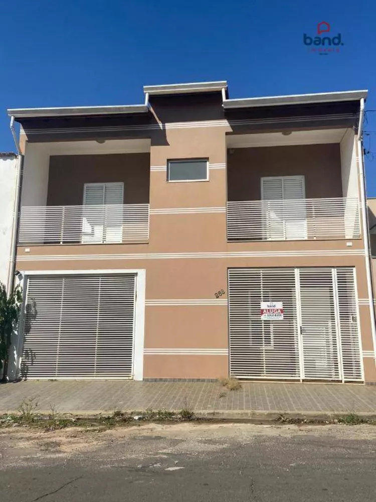 Casa à venda com 4 quartos, 100m² - Foto 1