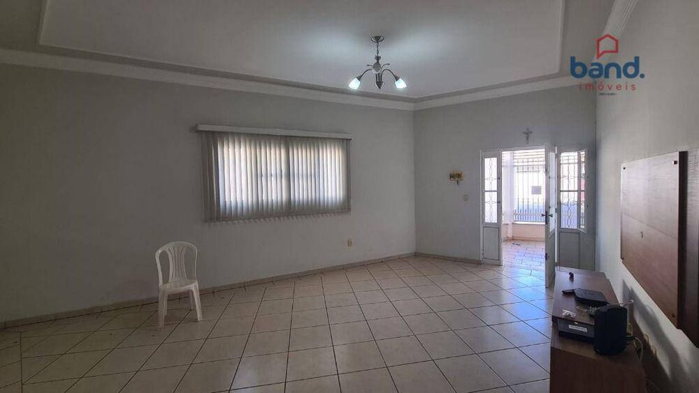 Casa, 3 quartos, 241 m² - Foto 4