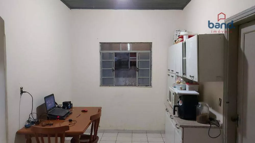 Casa à venda com 4 quartos, 151m² - Foto 4