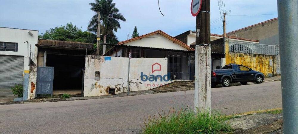 Casa, 3 quartos, 220 m² - Foto 1