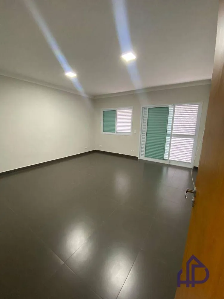 Casa, 3 quartos, 248 m² - Foto 3