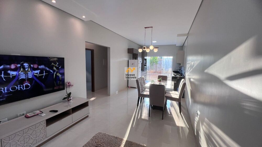 Casa à venda com 3 quartos - Foto 1