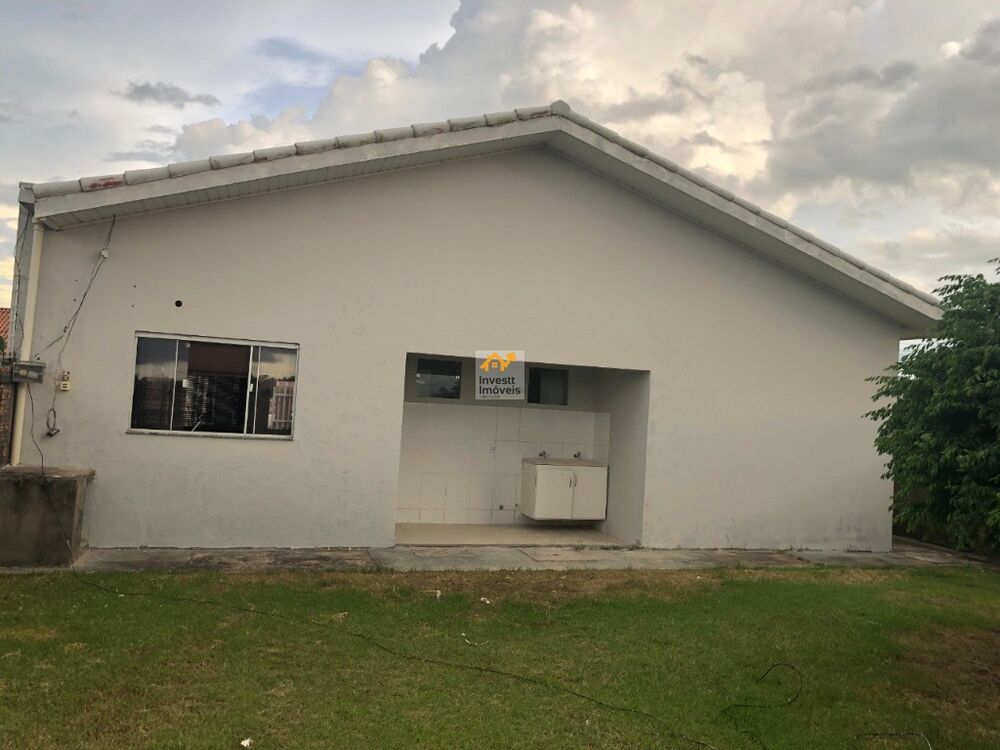 Casa à venda com 3 quartos - Foto 1