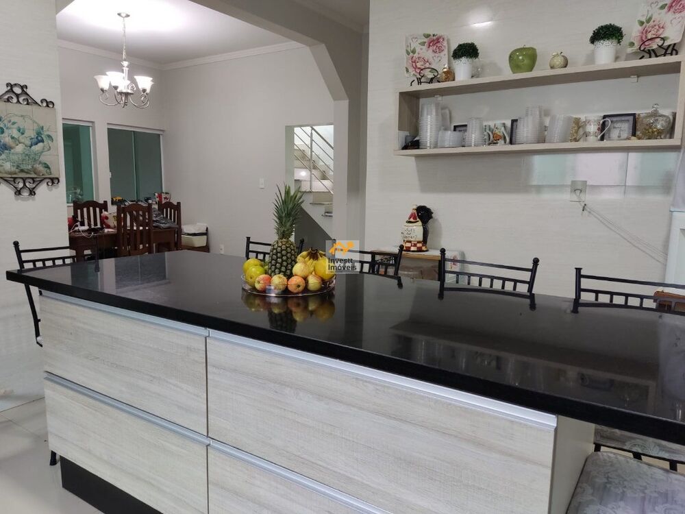 Casa à venda com 4 quartos - Foto 3