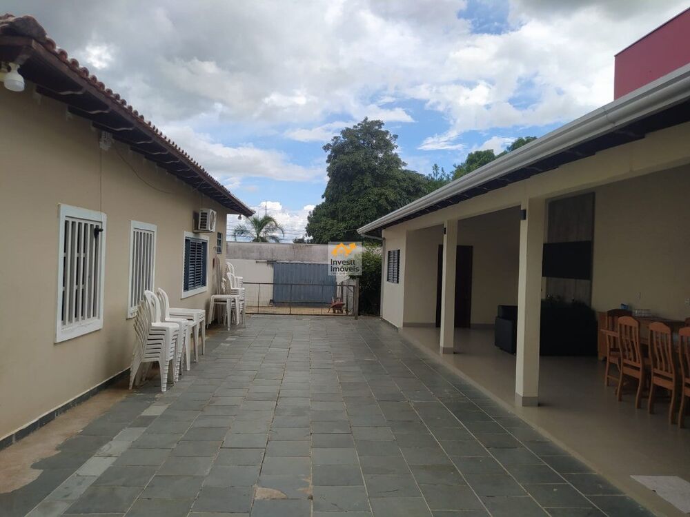 Casa à venda com 4 quartos, 672m² - Foto 3