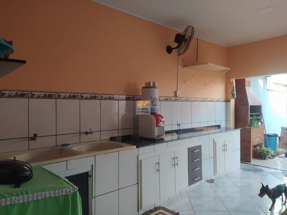 Casa à venda com 3 quartos - Foto 2