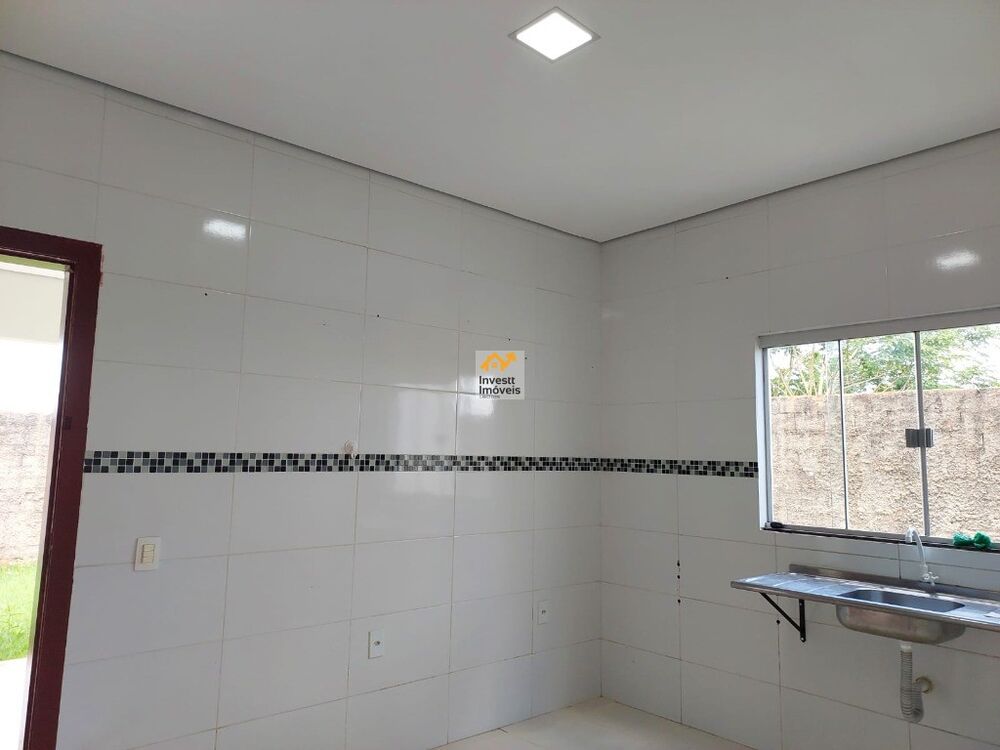 Casa à venda com 3 quartos - Foto 2