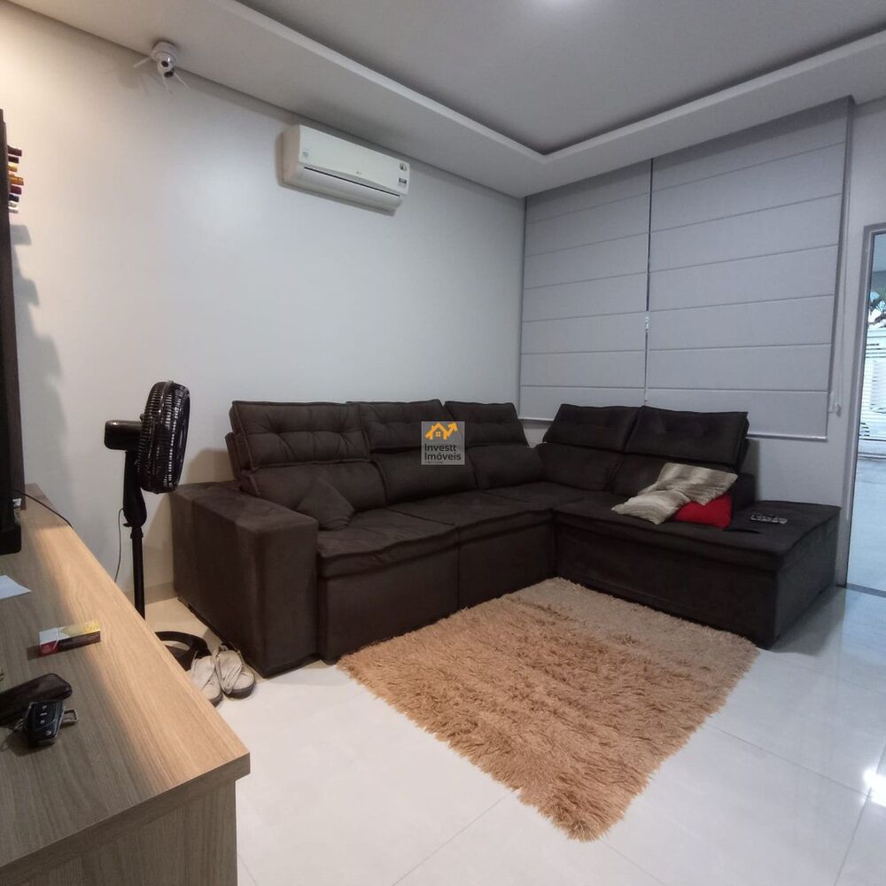 Casa à venda com 3 quartos - Foto 1