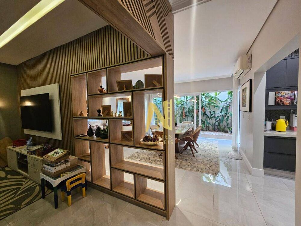 Casa de Condomínio à venda com 3 quartos, 216m² - Foto 1