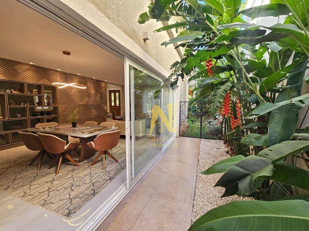 Casa de Condomínio à venda com 3 quartos, 216m² - Foto 4