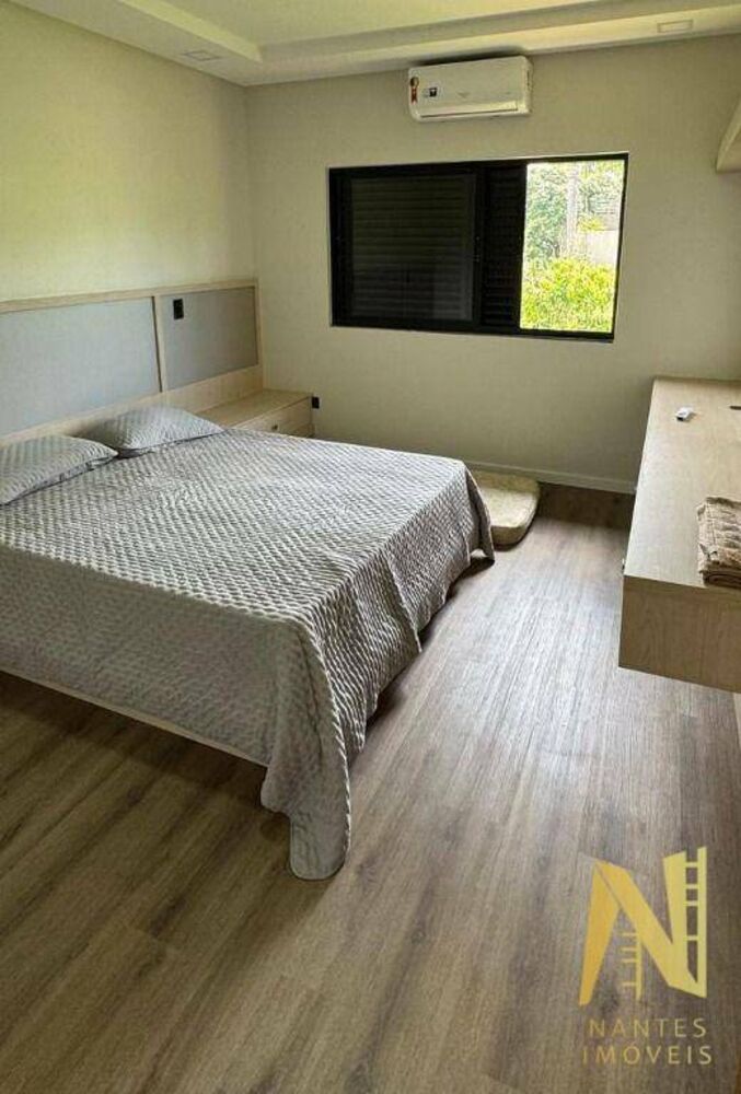 Casa de Condomínio à venda com 4 quartos, 450m² - Foto 6