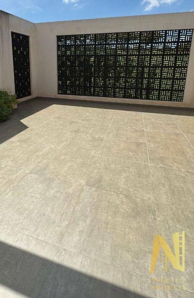 Casa de Condomínio à venda com 4 quartos, 450m² - Foto 3