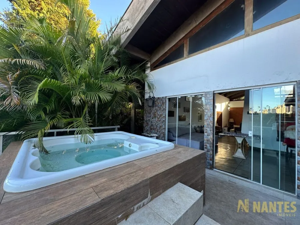 Casa, 3 quartos, 600 m² - Foto 2