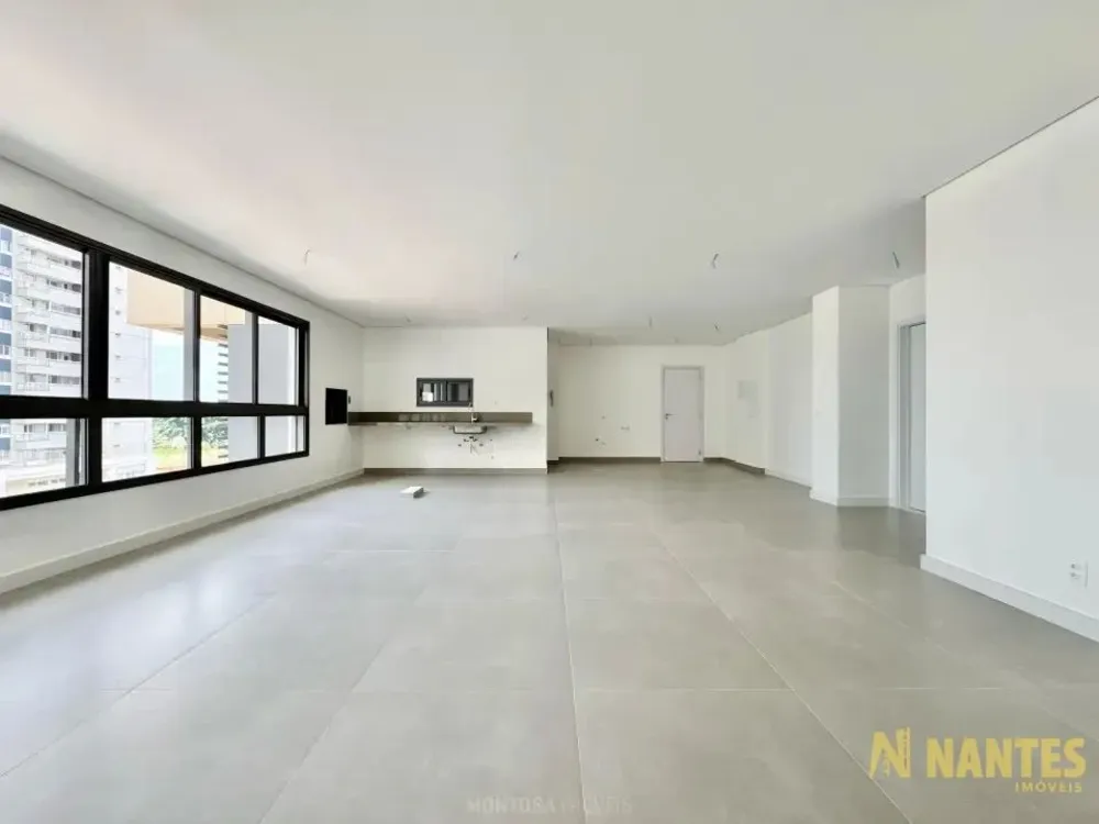 Apartamento, 3 quartos, 137 m² - Foto 2