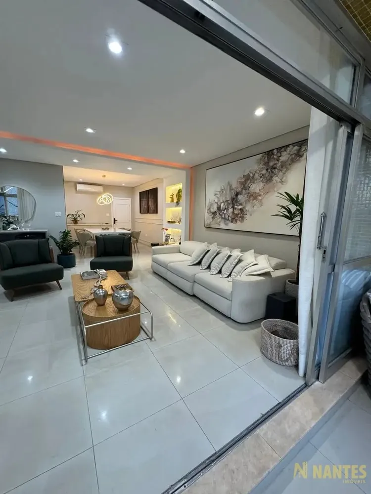Apartamento, 3 quartos, 195 m² - Foto 2
