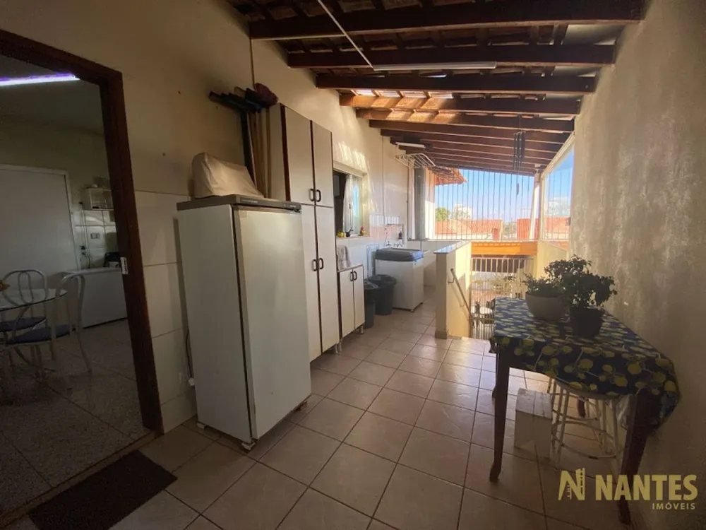 Casa, 4 quartos, 200 m² - Foto 16