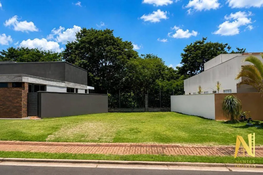 Loteamento e Condomínio, 379 m² - Foto 1