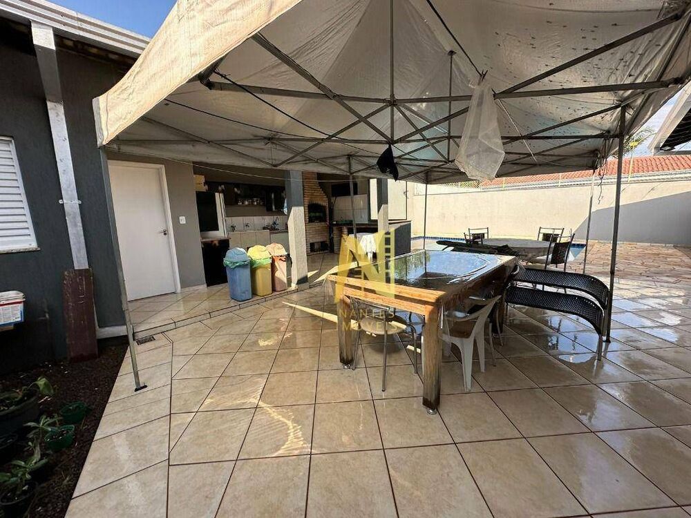 Casa, 3 quartos, 268 m² - Foto 20