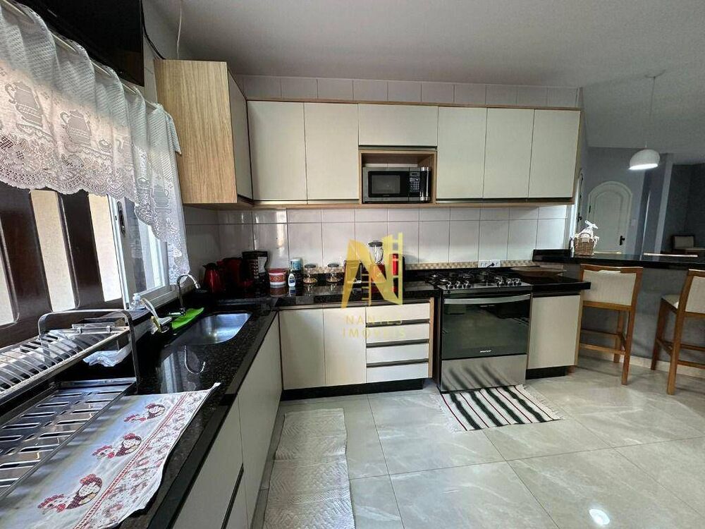 Casa, 3 quartos, 268 m² - Foto 9