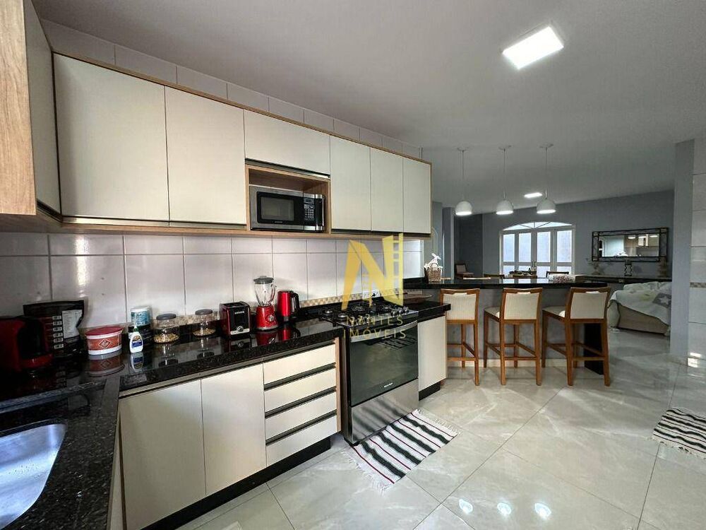 Casa, 3 quartos, 268 m² - Foto 19