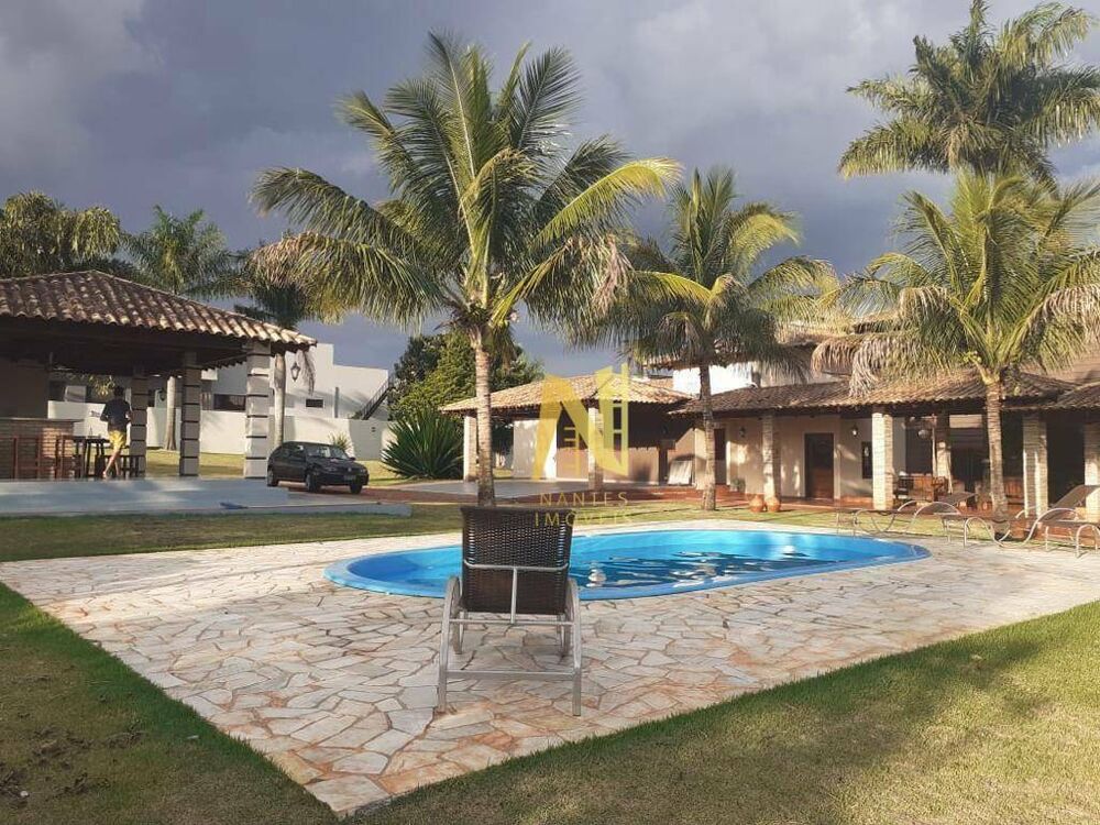 Casa de Condomínio à venda com 4 quartos, 400m² - Foto 1
