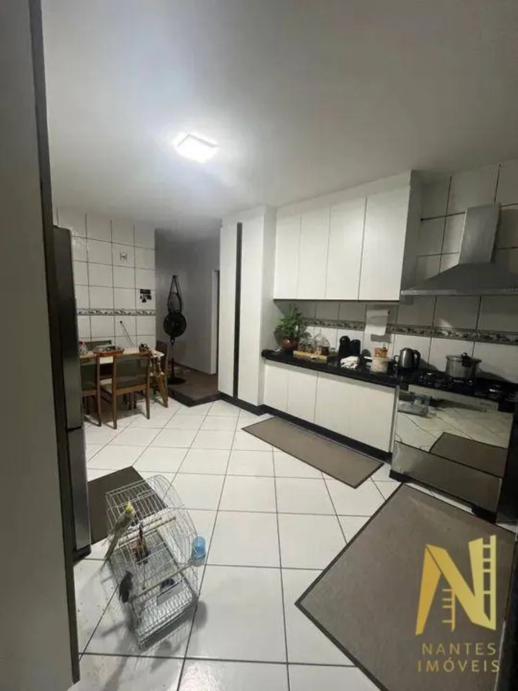 Casa, 3 quartos, 164 m² - Foto 2