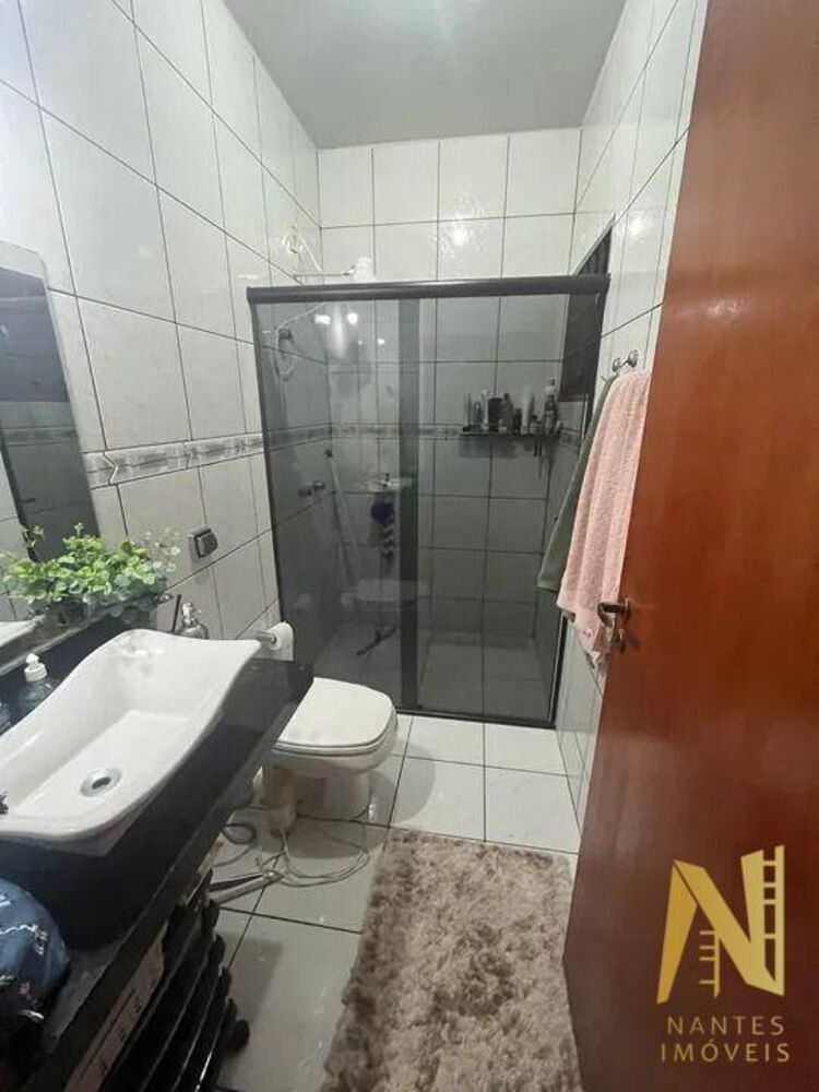 Casa, 3 quartos, 164 m² - Foto 2