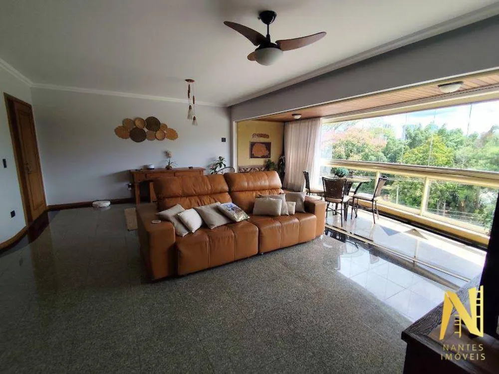 Apartamento, 3 quartos, 150 m² - Foto 1