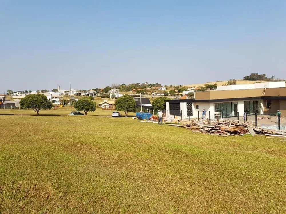 Loteamento e Condomínio, 1300 m² - Foto 1
