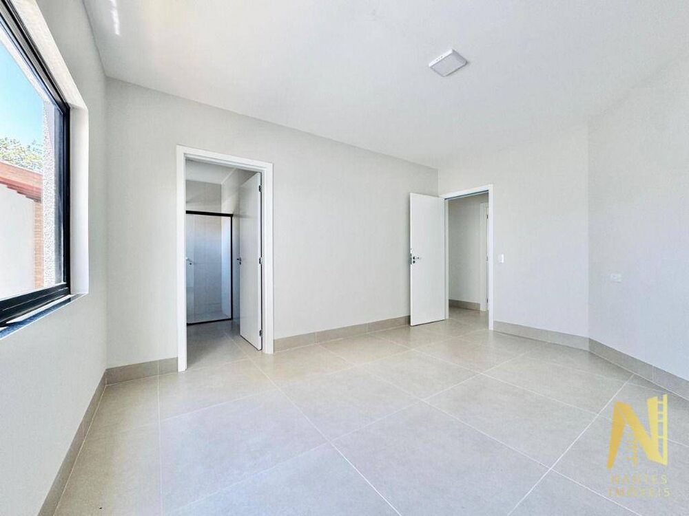 Casa, 6 quartos, 467 m² - Foto 2