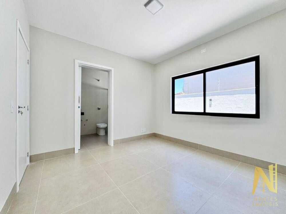 Casa, 6 quartos, 467 m² - Foto 4