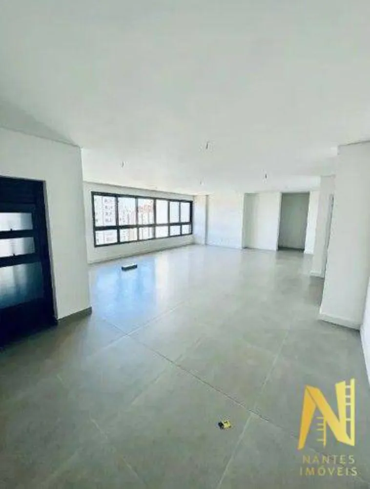 Apartamento, 3 quartos, 137 m² - Foto 2