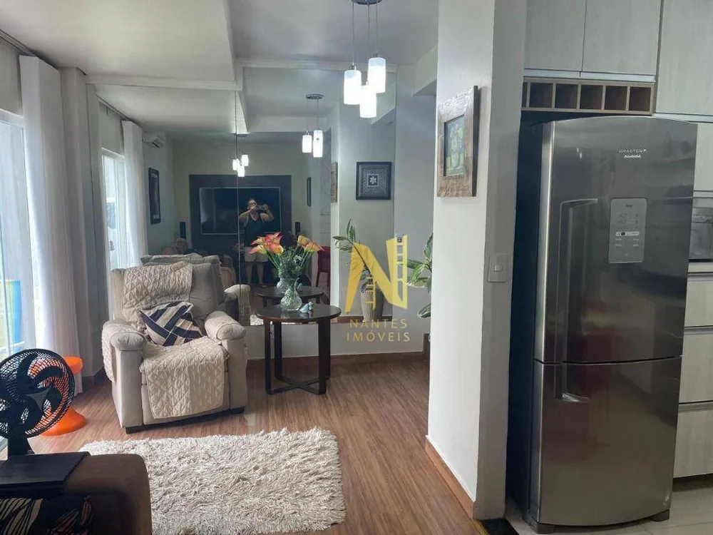 Casa, 3 quartos, 188 m² - Foto 6