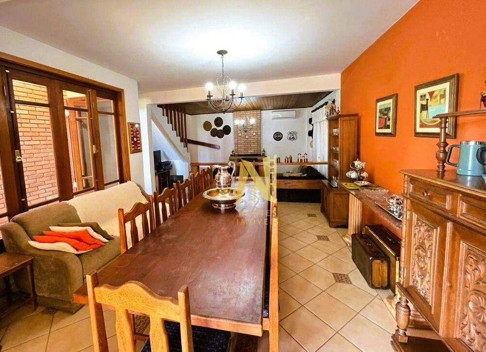 Casa de Condomínio à venda com 4 quartos, 277m² - Foto 3