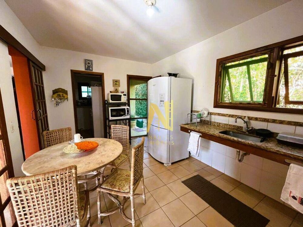Casa de Condomínio à venda com 4 quartos, 277m² - Foto 8
