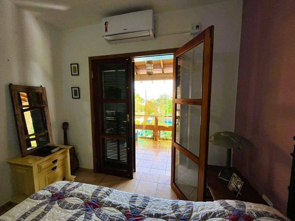 Casa de Condomínio à venda com 4 quartos, 277m² - Foto 13